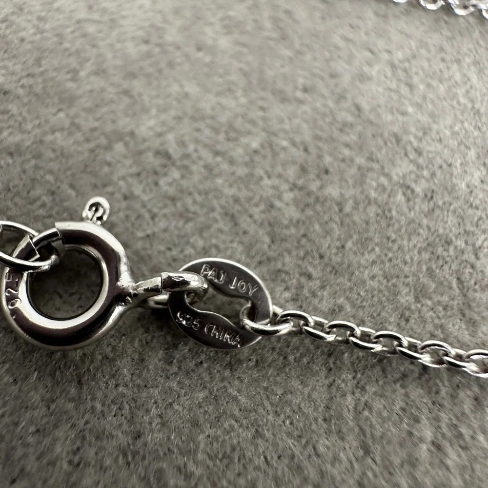 Jade and Peridot necklace in sterling silver by Jade of Yesteryear - Picture 6 of 9